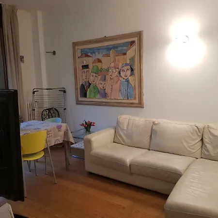 Apartamento Porta Romana Maison De Charme With Balcony Milão